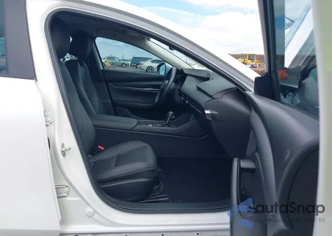 2021 Mazda Mazda3 Select z USA, uszkodzony, nr VIN 3MZBPABL8MM250068